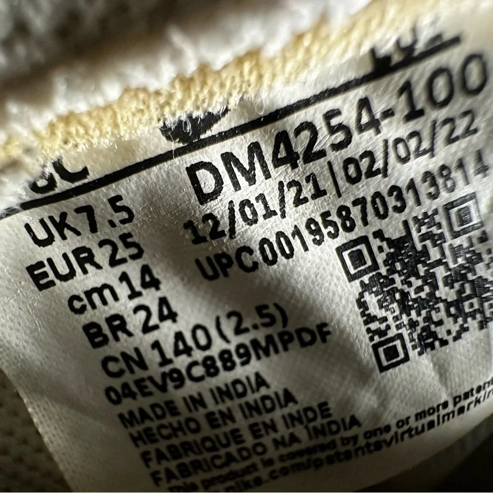 Toddler's Nike Force 1 LV8 White/Black-Dark Sulfur‎ - Size 8C (DM4254 100)
